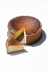 Käsekuchen mit Mürbeteig.
