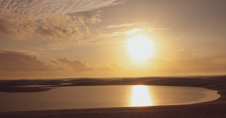 Nascer do sol nos Lençóis Maranhenses