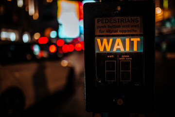 semafaro for pedestrian signaling to wait
