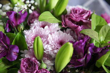 Obraz premium Fresh flower arrangement designed by a professional florist
