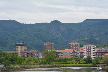 Fototapeta na wymiar views of the city of irun