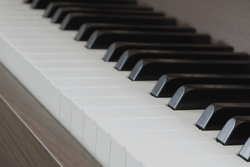 Naklejka premium Upright piano keyboard アップライトピアノの鍵盤