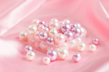 Shoot beautiful pearls up close