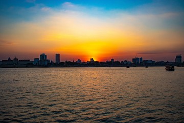 Obraz premium A beautiful view of Mekong Riverside at Phnom Penh, Cambodia.