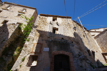 Fototapeta na wymiar Ancient stone houses of a characteristic village in Molise - Italy