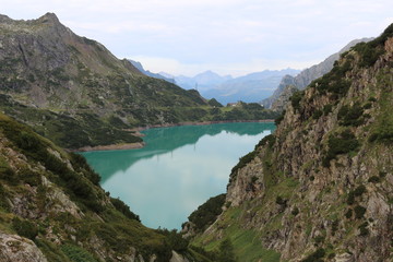 Fototapeta na wymiar lago del barbellino a Bergamo