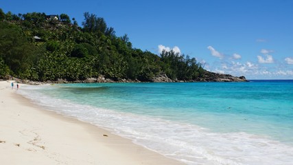Fototapeta na wymiar tropical seychelles island