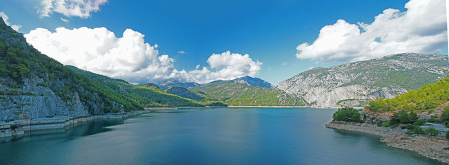 Fototapeta premium view of the lake