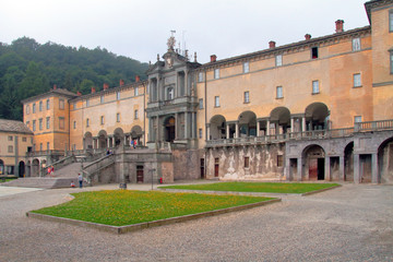 Fototapeta na wymiar Santuario di Oropa Italia Piemonte Europa 