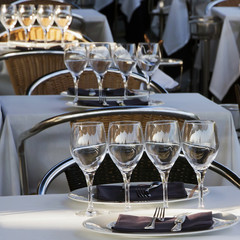 glasses empty table setting restaurant decoration