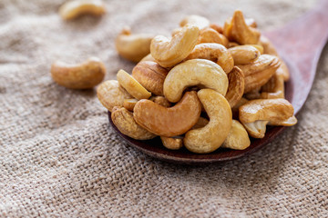 Dried Cashew Kernels Raw materials for cooking