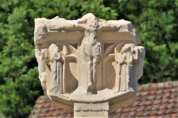 Ancienne croix de chemin à Tudeils (Corrèze)