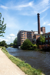 Obraz premium The Leeds - Liverpool Canal at Burscough, Lancashire.