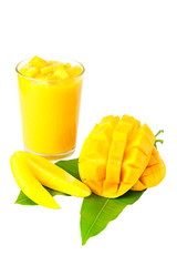 mango and pineapple smoothie