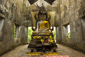 Cruise to the temple Sangkhlaburi Kanchanaburi