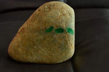 Real jade That is the original jade ball Green and rare, expensive	