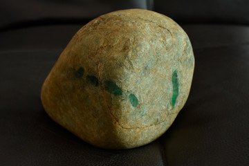 Real jade That is the original jade ball Green and rare, expensive	