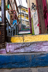 Fototapeta na wymiar colorful graffiti on the wall Valparaiso - Chile