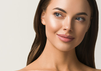 Naklejka premium Healthy beauty woman skin close up portrait natural face