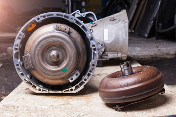 Automatic transmission with torque converter is centrifugal pump and centripetal turbine, between them guiding apparatus is a reactor. Pump wheel connected to crankshaft engine, turbine with gearbox. - obrazy, fototapety, plakaty