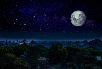 Fototapeta na wymiar Starry night sky in Bagan, Myanmar