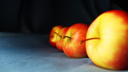 apples in a row
