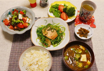 日本の食卓　和食　家庭料理