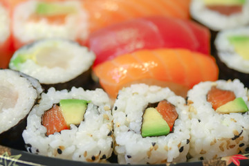 plateau de sushi et maki © ALF photo