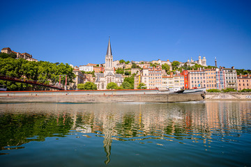 Obraz premium Quartier Saint-Georges et vieux Lyon vu des quais de Saône