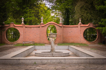Zespół parkowo pałacowy w mieście Iłowa, w zachodniej Polsce.