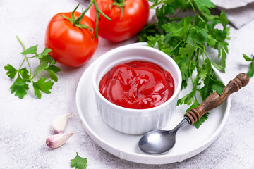 Fresh homemade tomato sauce with garlic