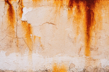 White wall corrupted by rust