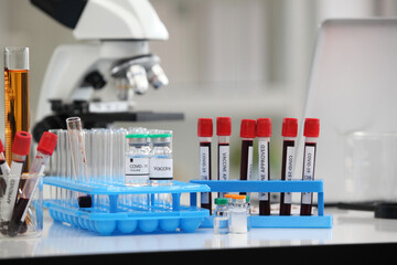  covid-19 or coronavirus vaccine , sample vaccine in laboratory