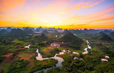 Sunset landscape of Wuzhi Mountain, Cuiping Village, Yangshuo, Guilin, Guangxi, China