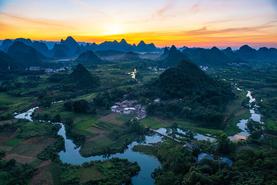 Sunset Landscape Of Wuzhi Mountain, Cuiping Village, Yangshuo, Guilin, Guangxi, China