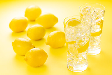 レモンサワー 黄色