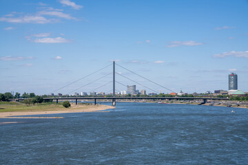 Rhein in Düsseldorf