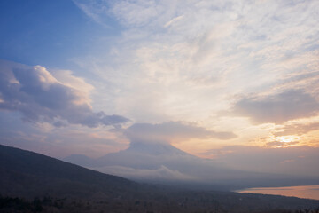 三国峠夕景