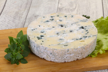 Round blue cheese