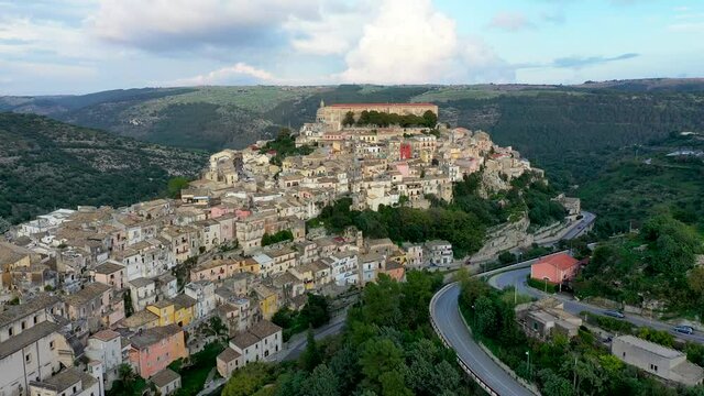 Noto VideoFootage Durchsuchen 490 HDArchivvideos und Footage