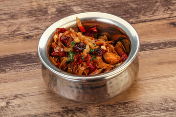 Asian wok noodle with mussels