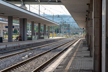 Fototapeta na wymiar terni and rails station