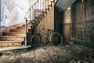 old abandoned bicycle

