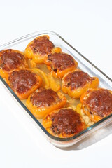 Paprika gefüllt. Paprika überbacken.