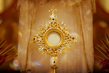 Ostensorial adoration in the catholic church - Holy Week