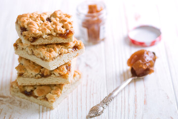 Grated Cake With Jam