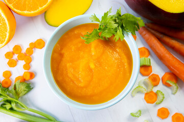 Carrot mango soup with ginger