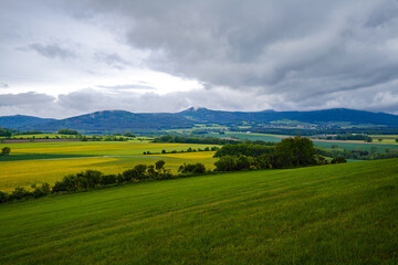 Fototapeta na wymiar View from the Breiteberg to the Zittau mountains