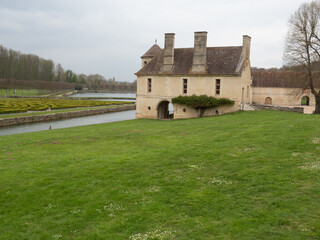 Fototapeta na wymiar château de Villarceaux dans le Val d'Oise en France