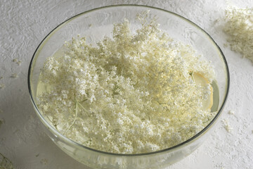 Preparation of elder flower syrup